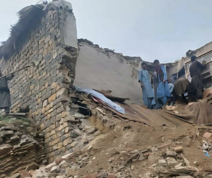 خوست کې د کور نړېدو پېښه کې ۴ تنه مړه او ژوبل دي